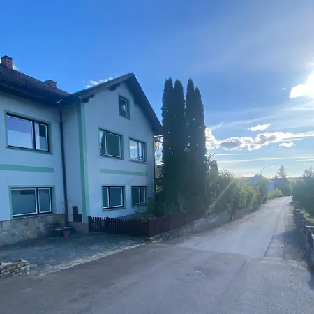 Unter Einem Dach * Raabs an der Thaya